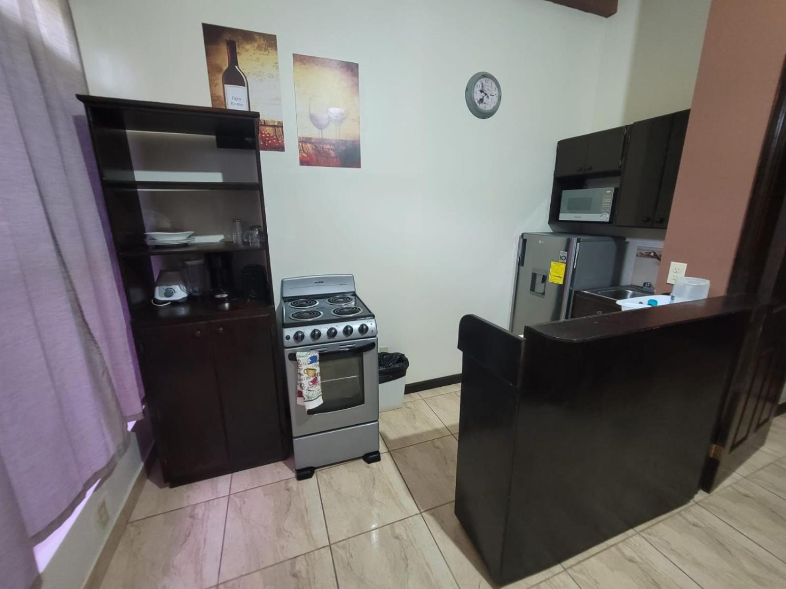 B Aparts Hotel Coxen Hole Εξωτερικό φωτογραφία